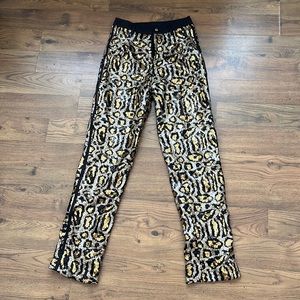 Rare Find- High waisted Amazing sequin leopard pants
